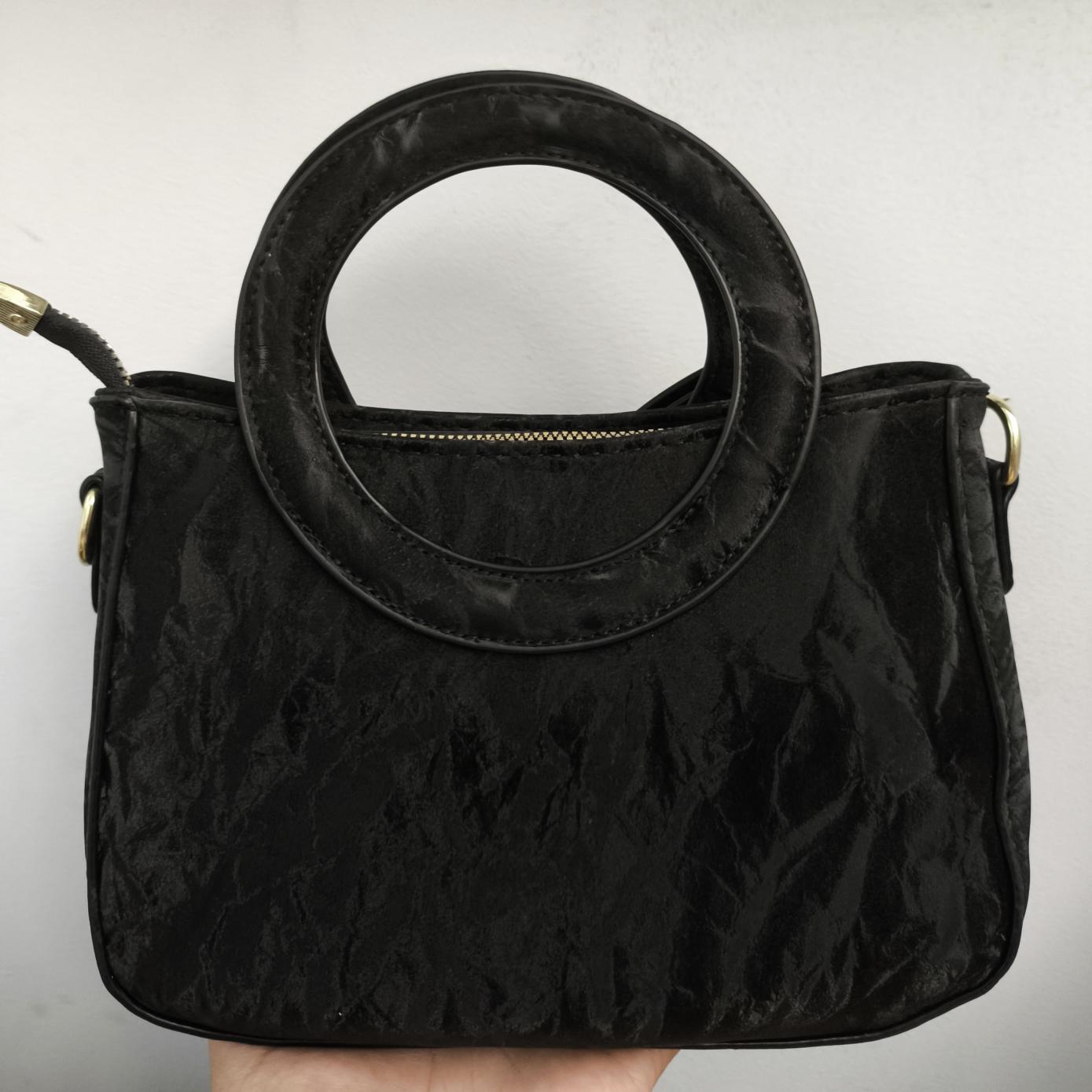 GT2190 BLACK-big-1